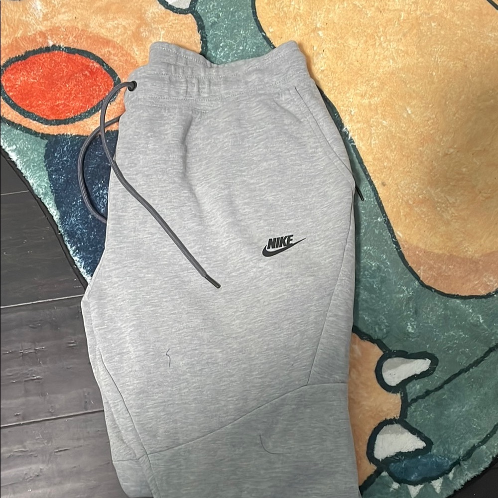 Nike tech sweatpants